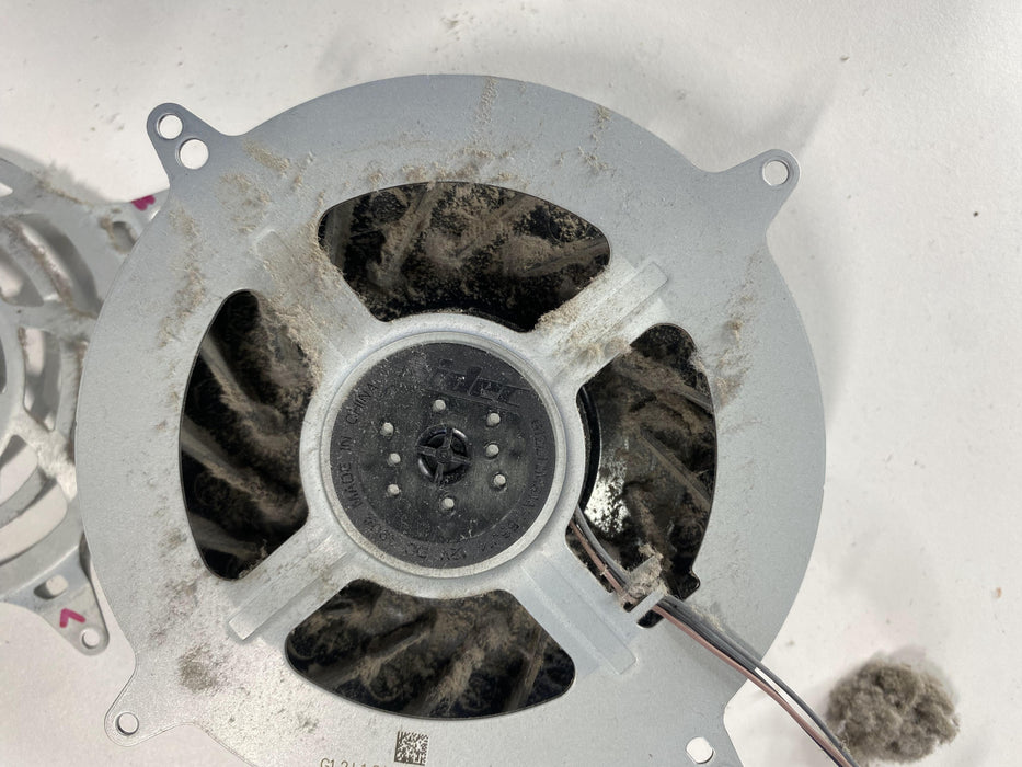 PS5 Overheating Fix - Clean Fan & New Liquid Metal