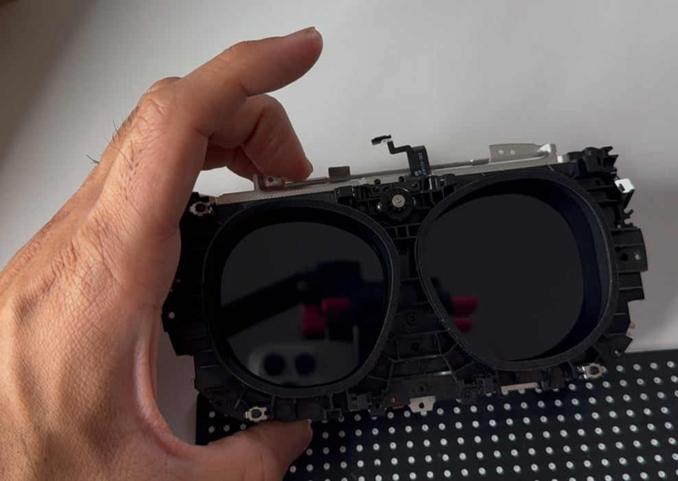 Meta Quest 2 LCD Screen Replacement – No Display, Black Screen, Distorted Image Fix